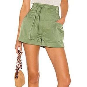 The Savon Short in Dusty Jade
L'Academie SzM